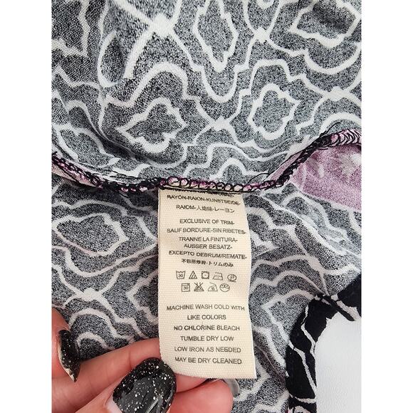 Free People Dream Darlin' Printed Deep V-Neck Top Women’s Size Small - Picture 8 of 9